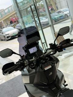 Honda X-ADV 750 - ფოტო 8