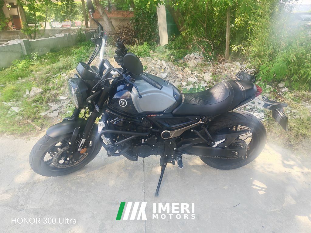 2022 Voge 300AC