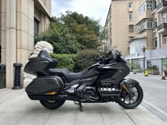 Honda Gold Wing GL1800 - ფოტო 4