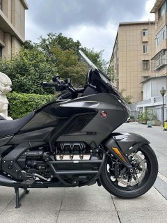 Honda Gold Wing GL1800 - ფოტო 6