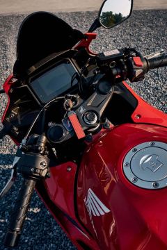 Honda CBR400R - фото 6