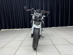 Benelli TNT 300 / BN 302S - photo 2