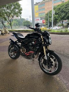 Benelli 752S 750 cc - ფოტო 2