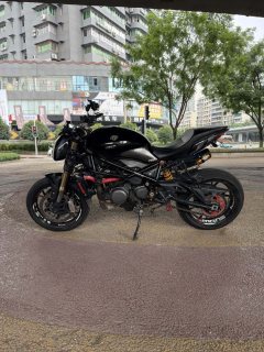 Benelli 752S 750 cc - ფოტო 9