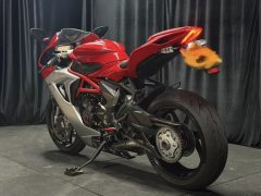 MV Agusta F3 800 - ფოტო 1