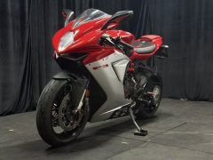 MV Agusta F3 800 - ფოტო 9