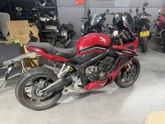 Honda CBR650R - фото 1