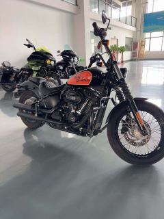 Harley-Davidson Street Bull Street Bob 1870 cc - photo 1