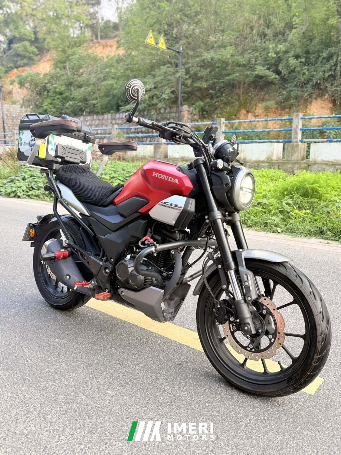 Sundiro Honda CB190TR - motorcycle from China
