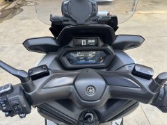 Yamaha XMAX 300 cc - photo 5