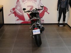 Triumph Speed Triple 1200 - ფოტო 9