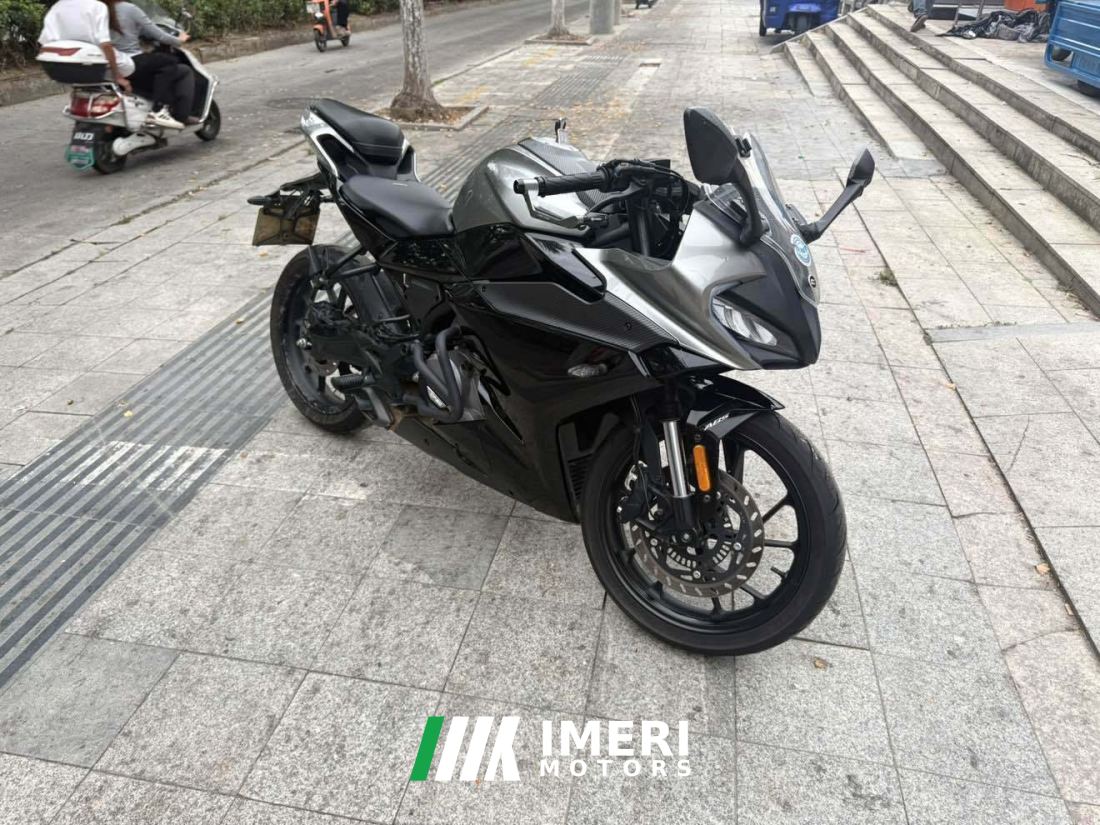 CFMOTO 250SR - motorcycle from China