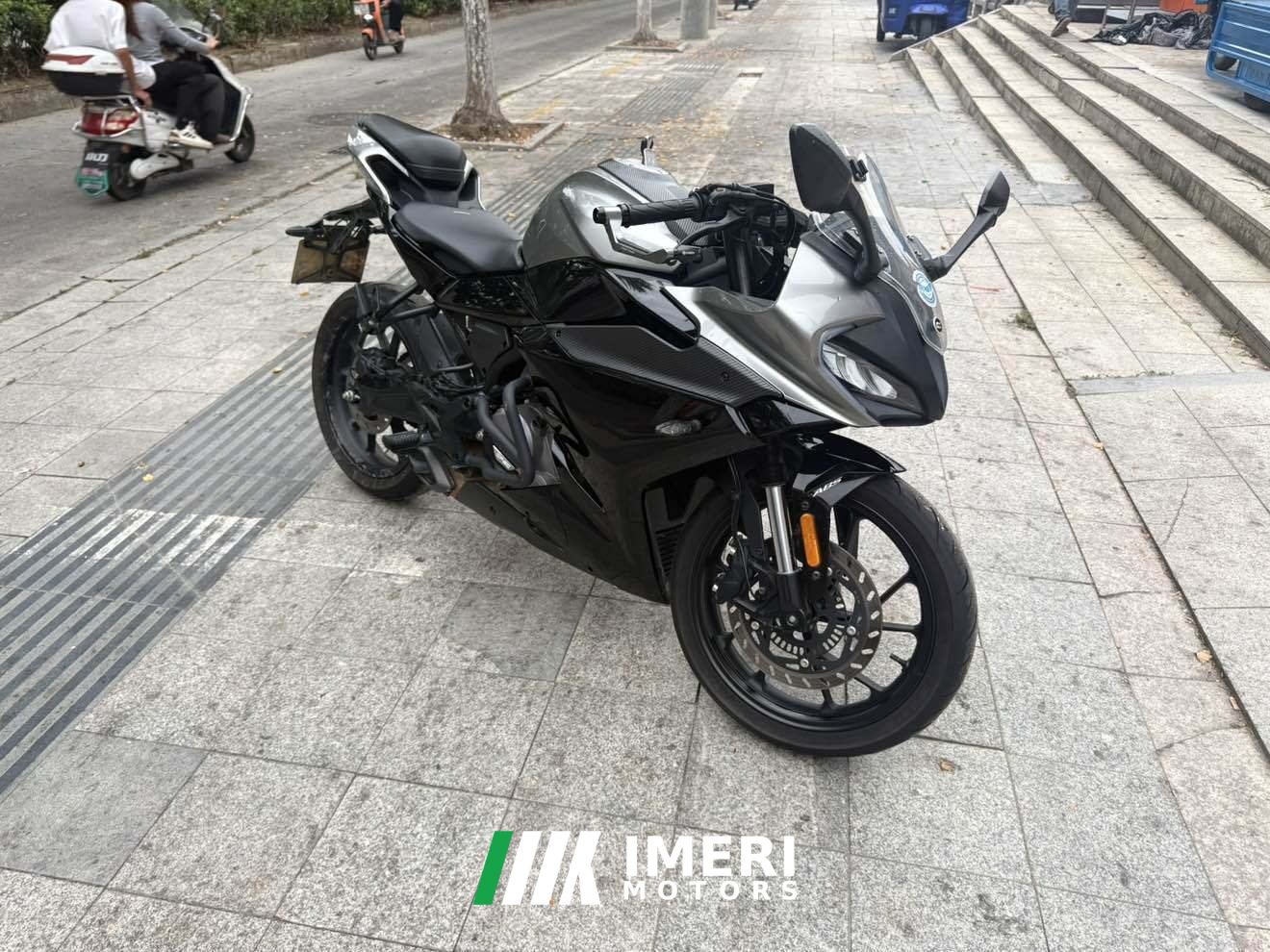 2022 CFMOTO 250SR
