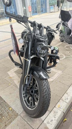 QJMOTOR 400 - ფოტო 3