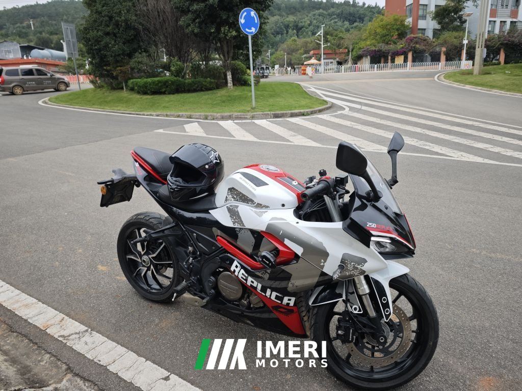 2022 QJMOTOR SRK 250