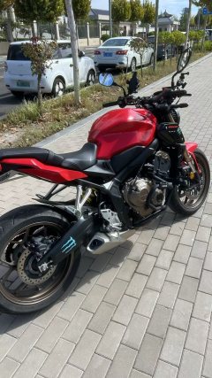 Honda CB650R - photo 2