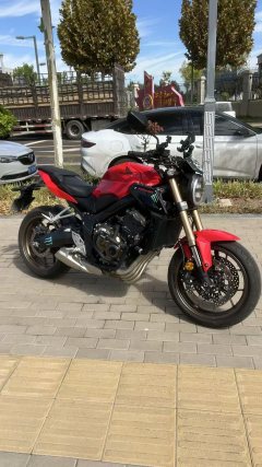Honda CB650R - photo 4