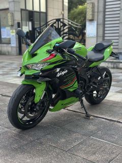 Kawasaki ZX-4R 400 cc - ფოტო 3