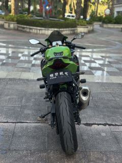 Kawasaki ZX-4R 400 cc - ფოტო 8
