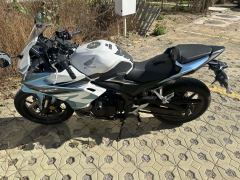 Honda CBR400R - photo 1