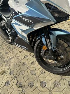 Honda CBR400R - photo 4