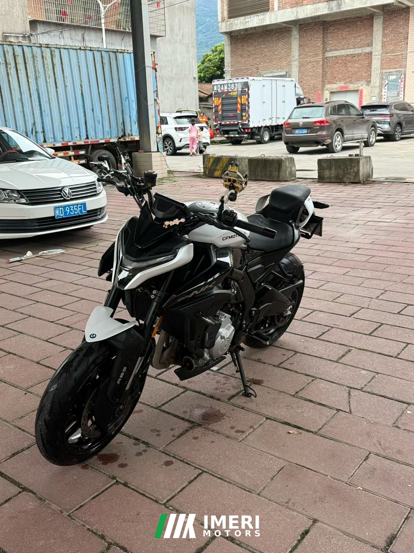 2025 CFMOTO 675NK