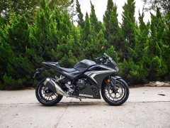 Honda CBR400R - ფოტო 1