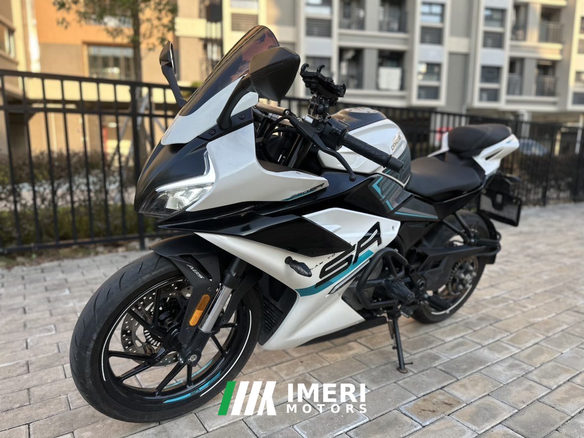 2023 CFMOTO 250SR