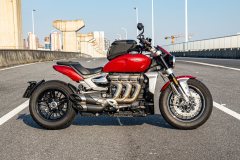 Triumph Rocket 3 2500 cc - ფოტო 5