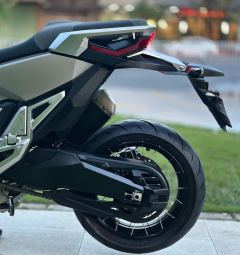 Honda X-ADV 750 - ფოტო 8