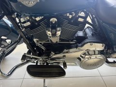 Harley-Davidson Road Glide 1868 cc - фото 3