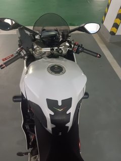 Ducati SuperSport 950 cc - ფოტო 4