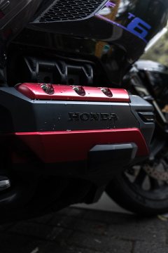 Honda Gold Wing GL1800 - ფოტო 8