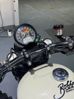 Triumph Bonneville Bobber 1200 cc - ფოტო 8