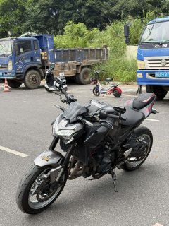 Kawasaki Z900 950 cc - ფოტო 8