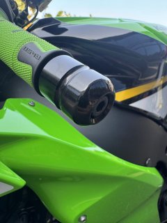 Kawasaki Ninja ZX-10R 1000 cc - photo 7