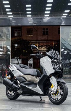 Yamaha XMAX 300 cc - ფოტო 1
