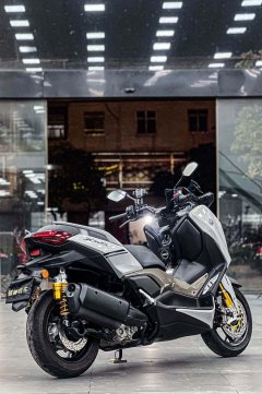 Yamaha XMAX 300 cc - ფოტო 8