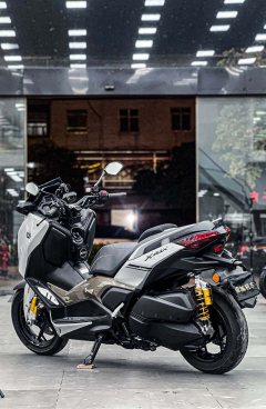 Yamaha XMAX 300 cc - ფოტო 9