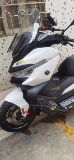 Voge SR4 Max 350 cc - ფოტო 3
