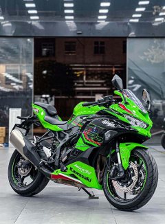 Kawasaki ZX-4R 400 cc - photo 1