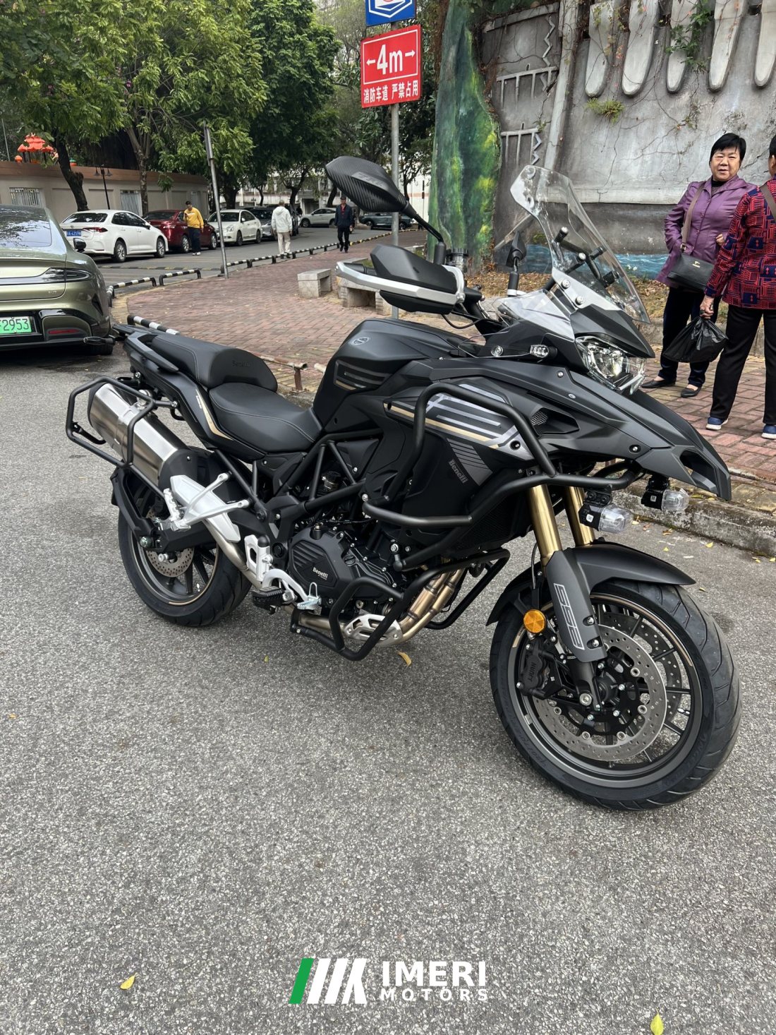 Benelli TRK552 550 cc - მოტოციკლი ჩინეთიდან