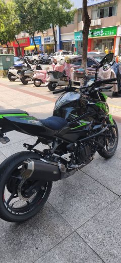 Kawasaki Z400 - ფოტო 4