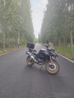 Benelli TRK552 550 cc - фото 1