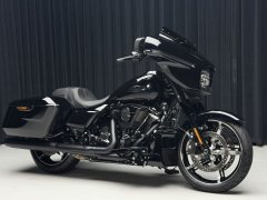 Harley-Davidson Street Glide 1923 cc - ფოტო 3