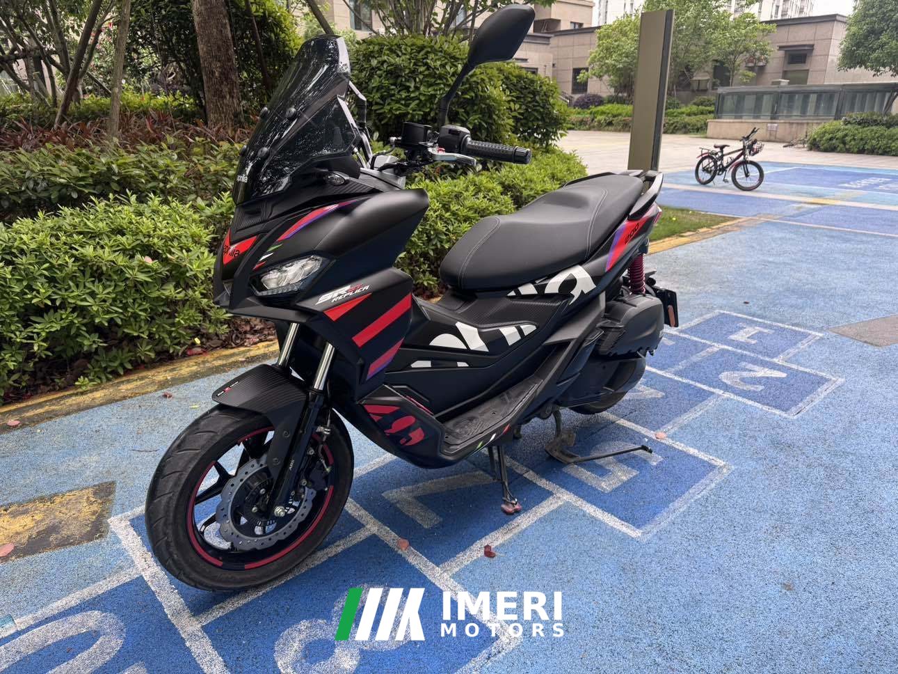 2023 Aprilia SR GT 200