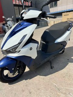 QJMOTOR Hong 125 - ფოტო 2