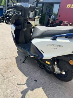 QJMOTOR Hong 125 - ფოტო 3