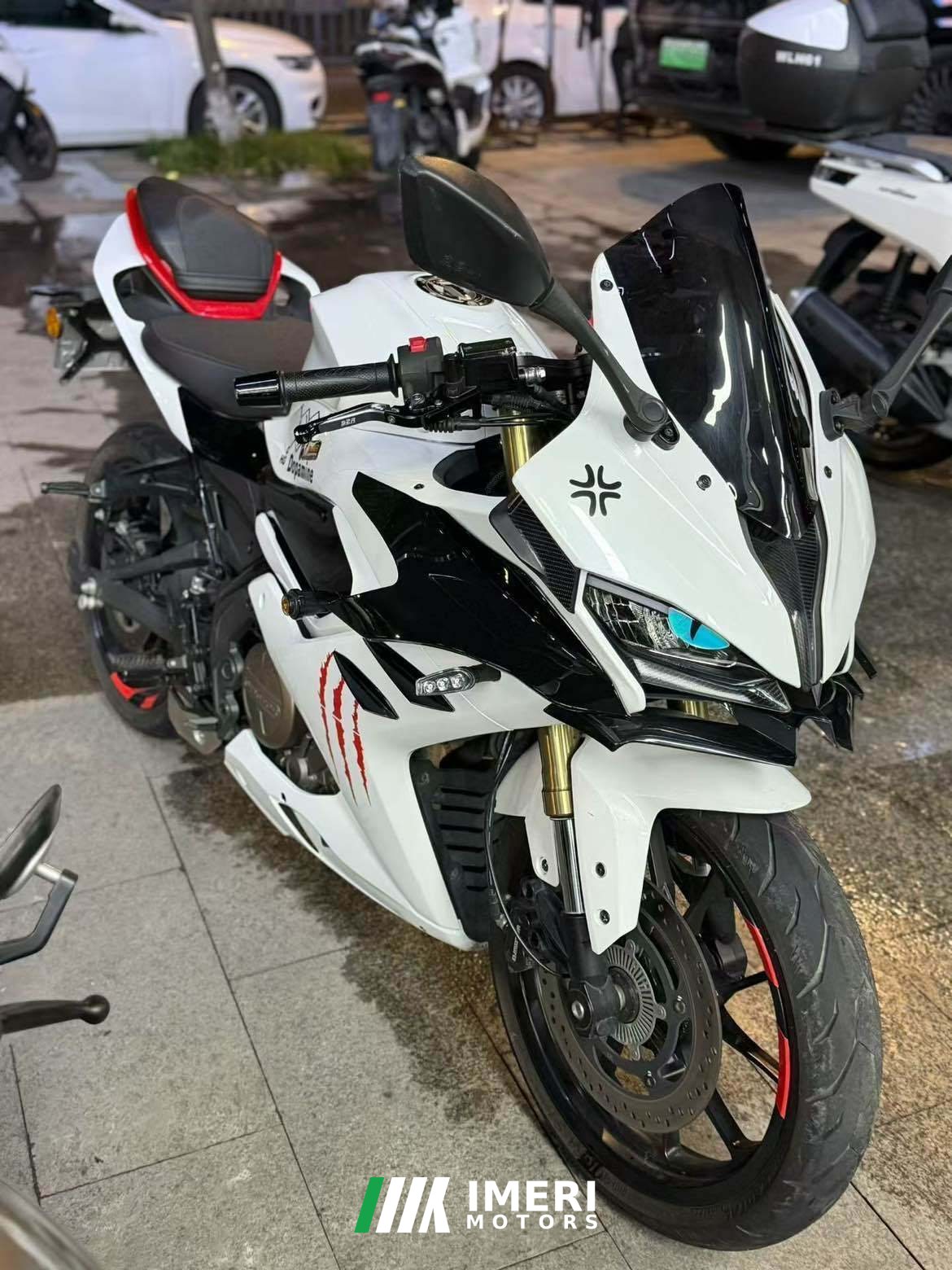 2022 QJMOTOR SRK 250