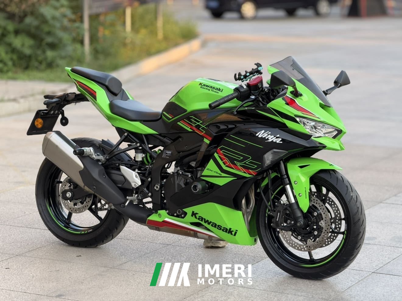 2023 Kawasaki ZX-4R 400 cc